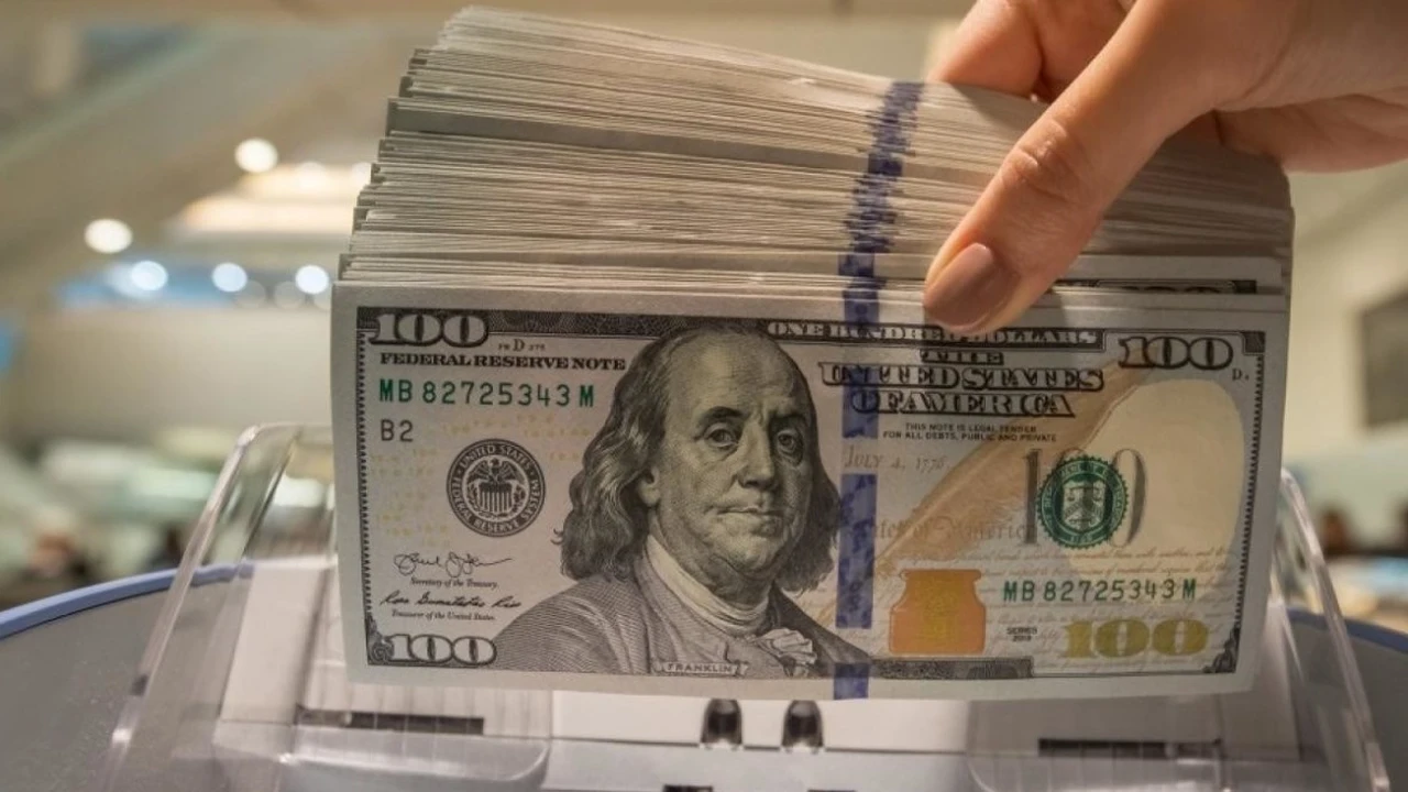 تحرك مفاجئ في سعر الدولار أمام الجنيه المصري بزيادة بلغت 83 قرشاً اليوم